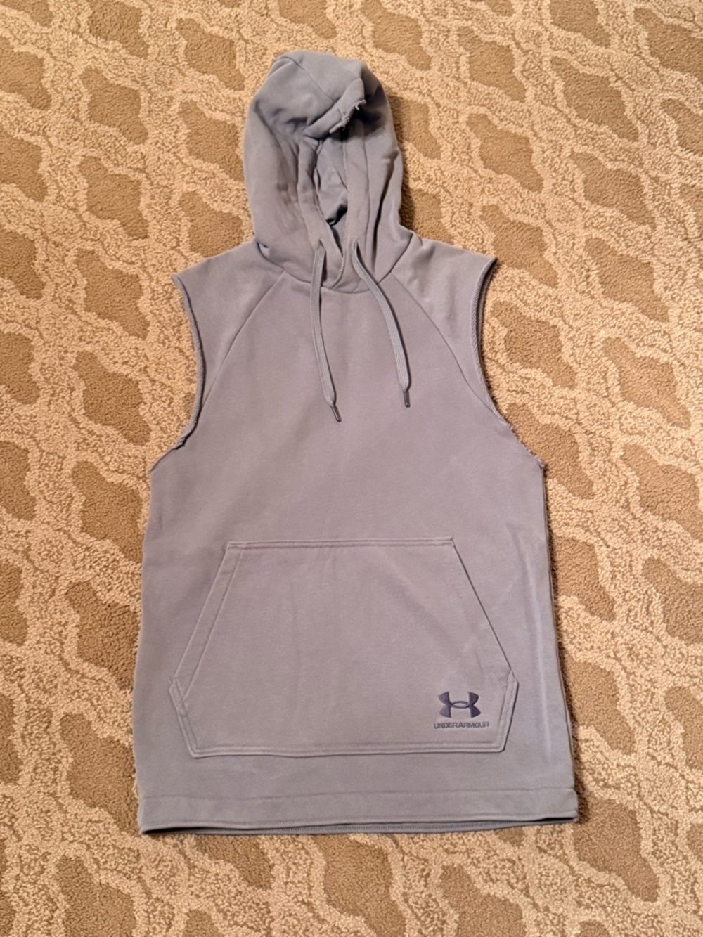 Under Armour Sleeveless Hoodie in Dusty Blue-Men’s Size Small